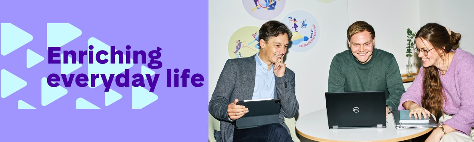 Enriching everyday life Slogan Enriching everyday life und Mitarbeiter der Bauer Media Group